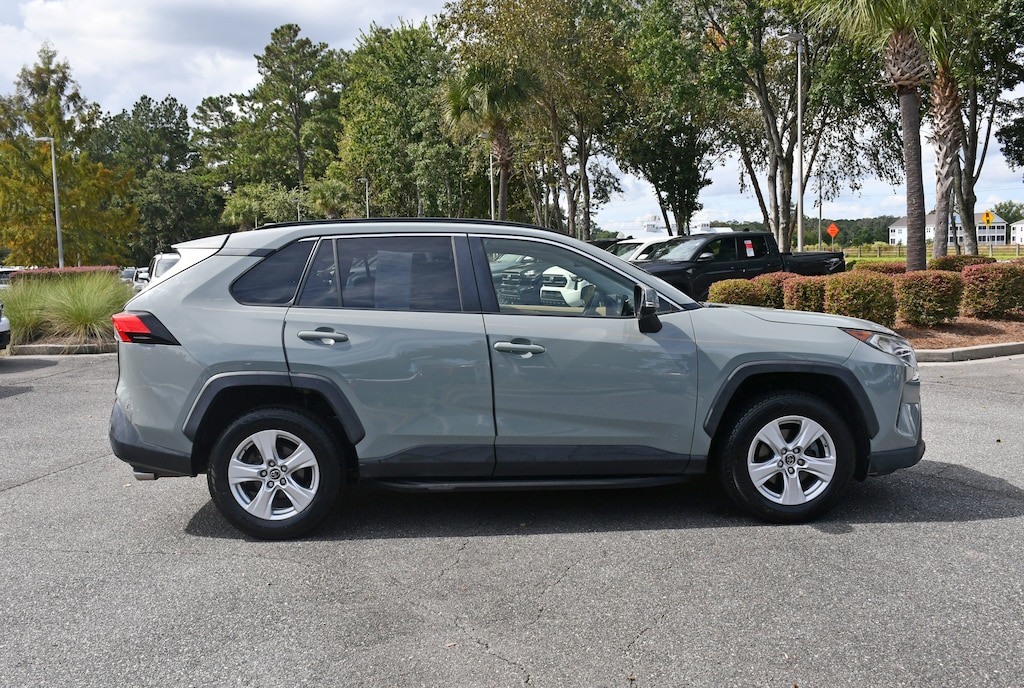 Used 2019 Toyota RAV4 XLE XLE FWD