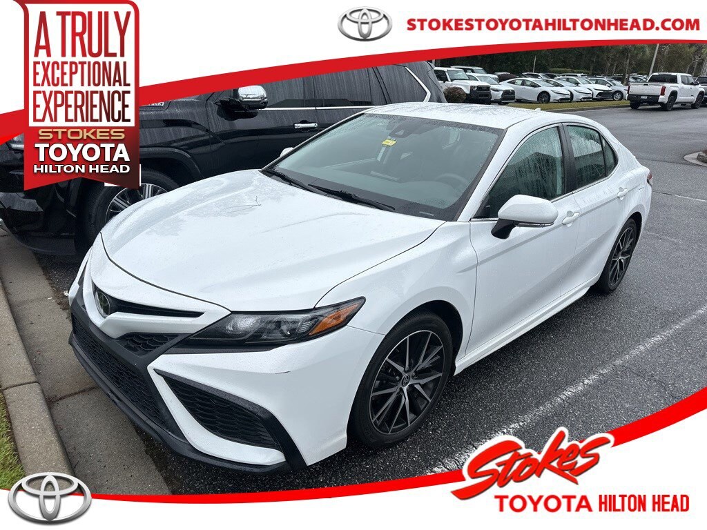 Used 2023 Toyota Camry SE SE Auto