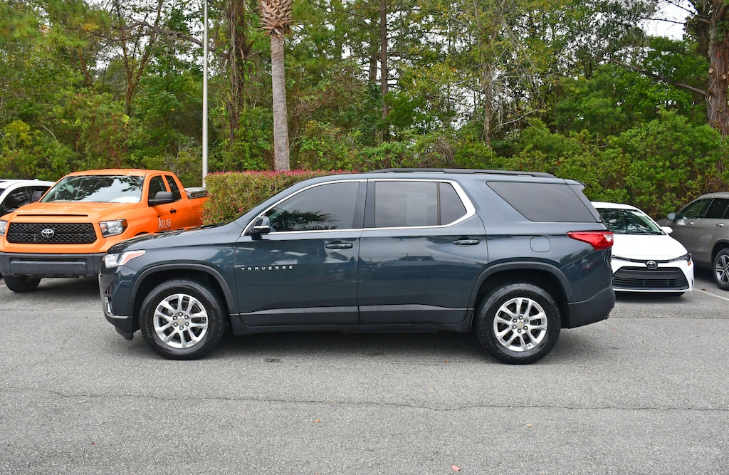Used 2019 Chevrolet Traverse LT Cloth FWD  LT Cloth w/1LT