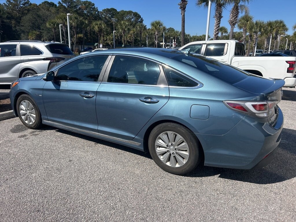 Used 2016 Hyundai