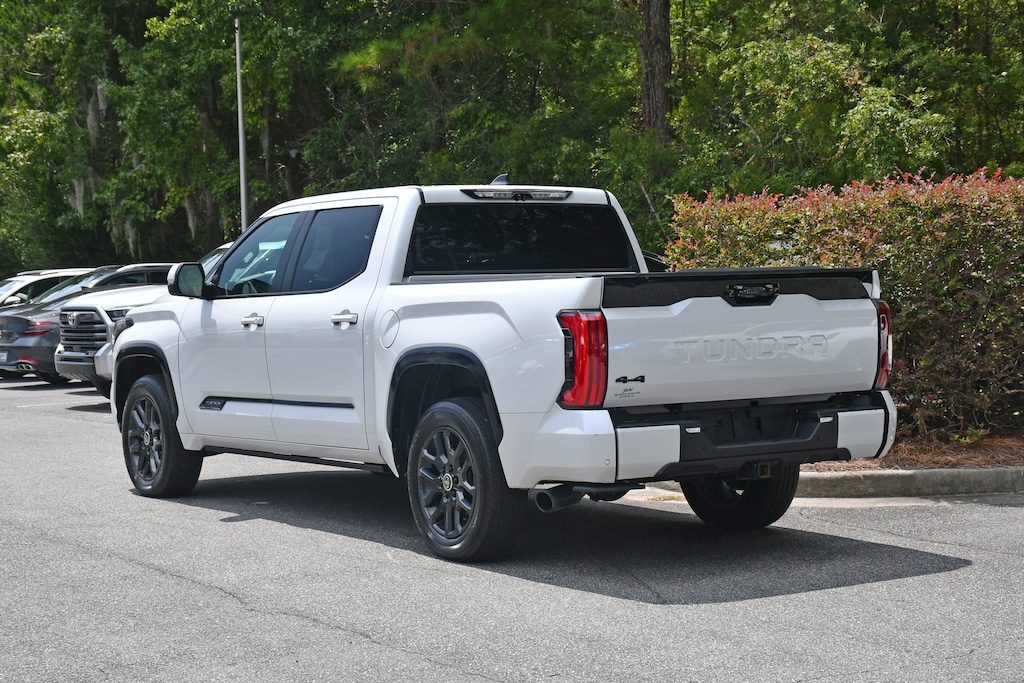Used 2024 Toyota Tundra Platinum Hybrid Platinum Hybrid CrewMax 5.5 Bed