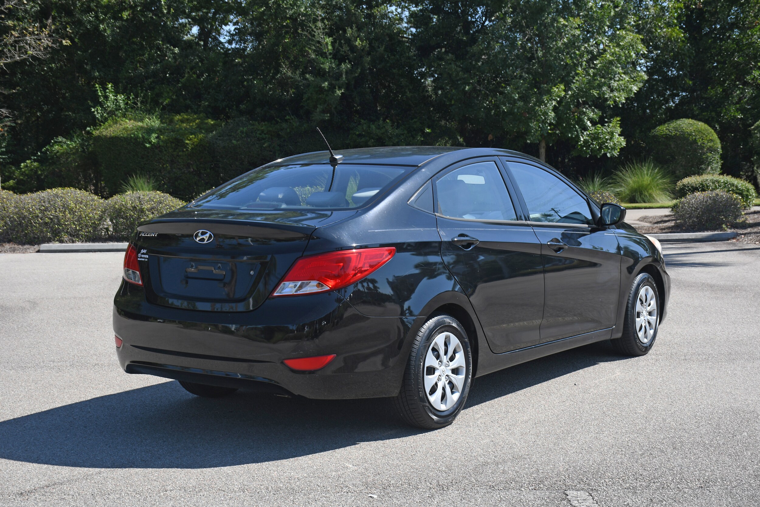 2016 Hyundai Accent SE photo 3