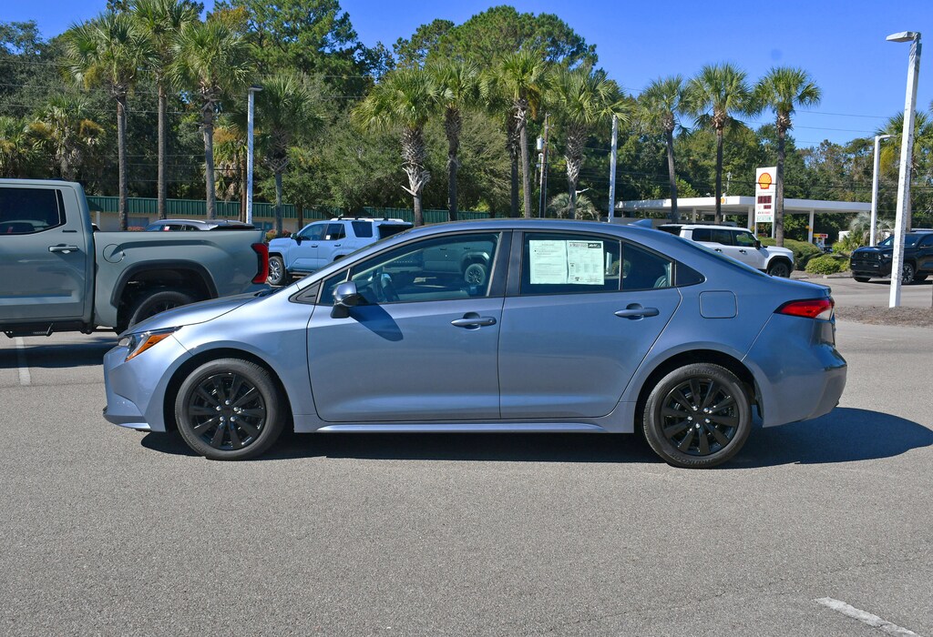 Used 2024 Toyota Corolla LE LE CVT