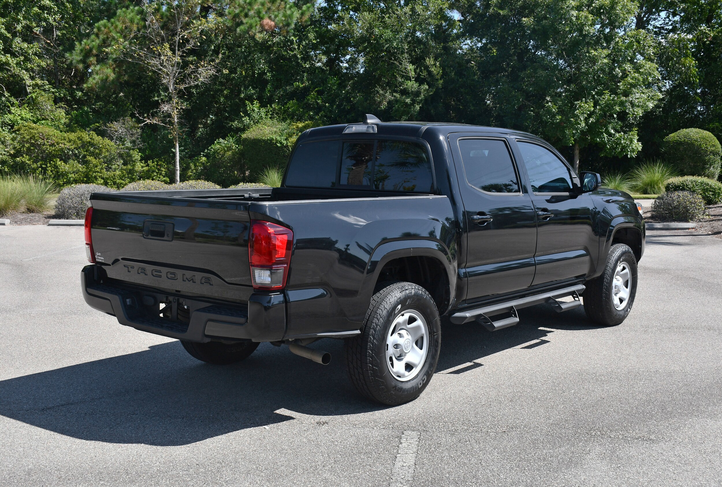 2022 Toyota Tacoma SR Double Cab photo 3