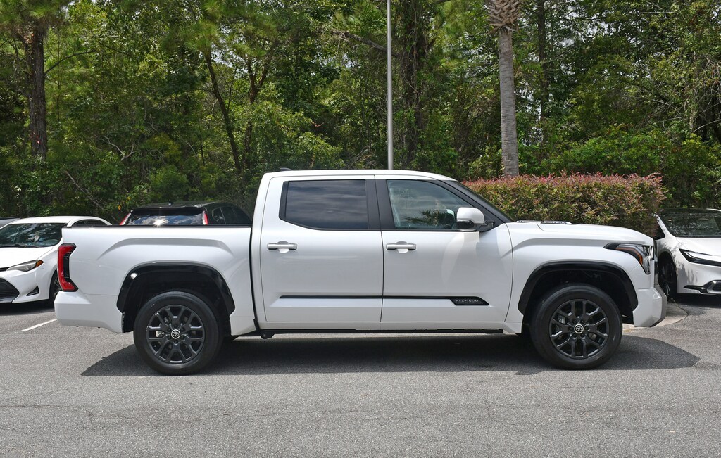 Used 2024 Toyota Tundra Platinum Hybrid Platinum Hybrid CrewMax 5.5 Bed