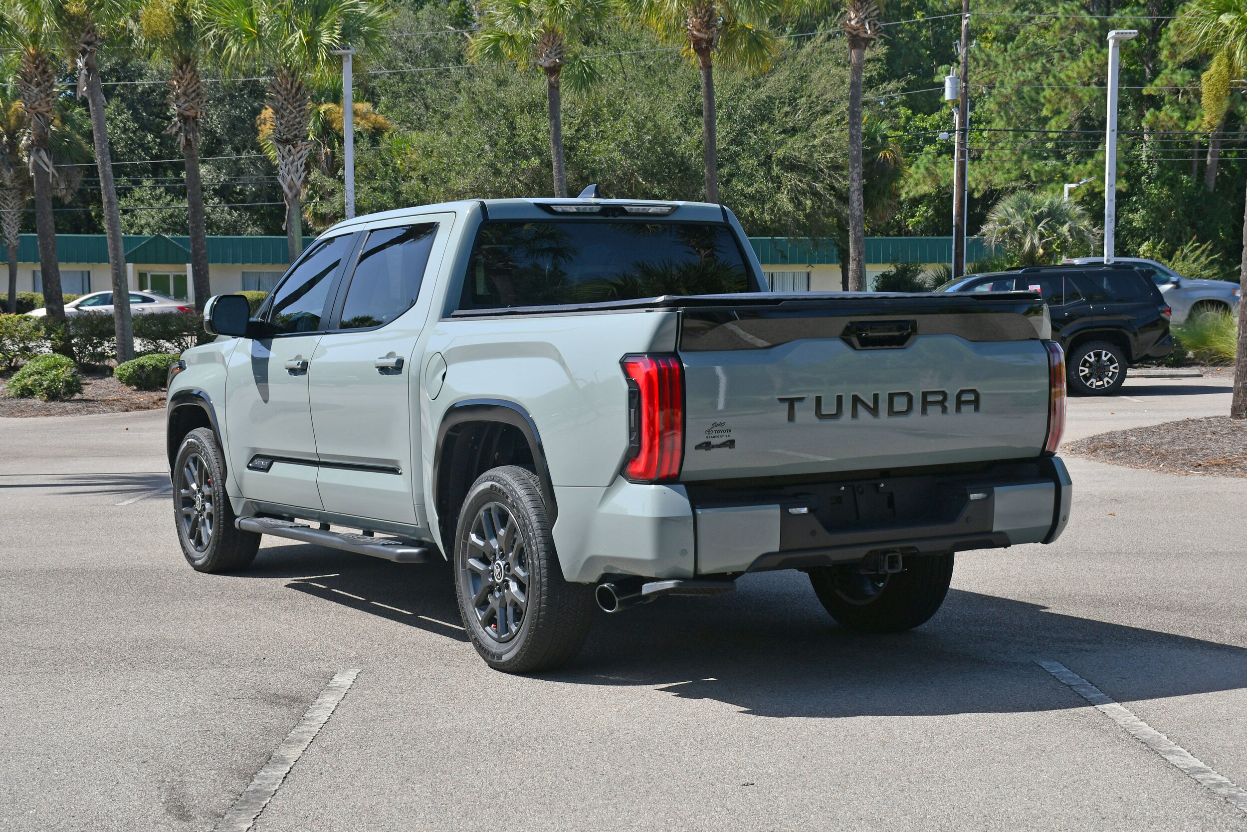 2024 Toyota Tundra Platinum CrewMax photo 4