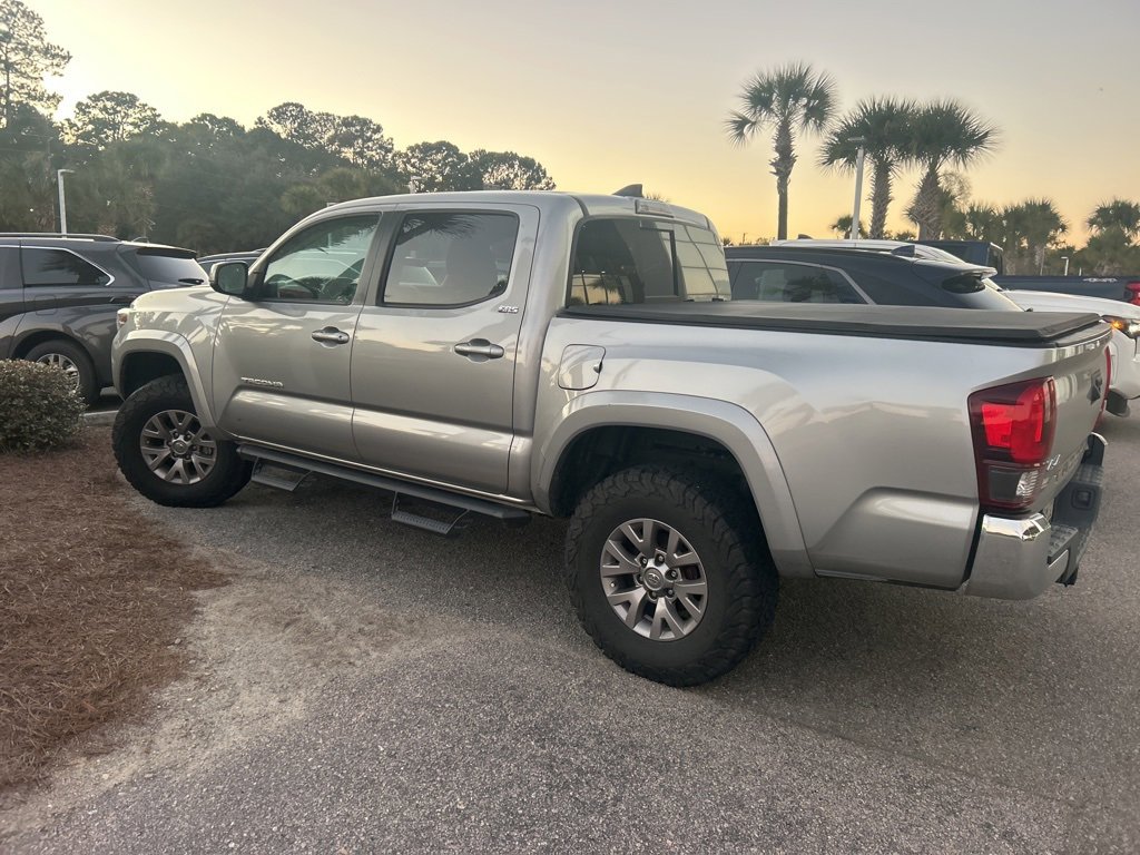 2019 Toyota Tacoma Limited Double Cab V6 photo 2