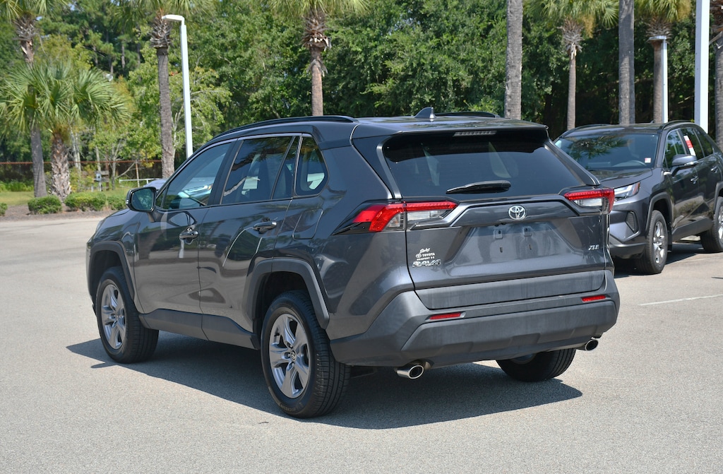 Used 2022 Toyota RAV4 XLE XLE FWD