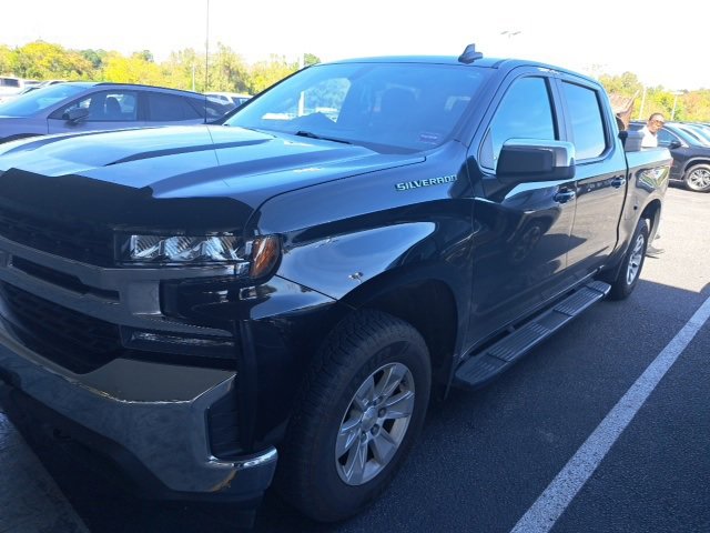 2021 Chevrolet Silverado 1500 LT photo 2