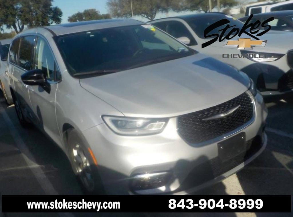 2024 Chrysler Pacifica Limited's photo