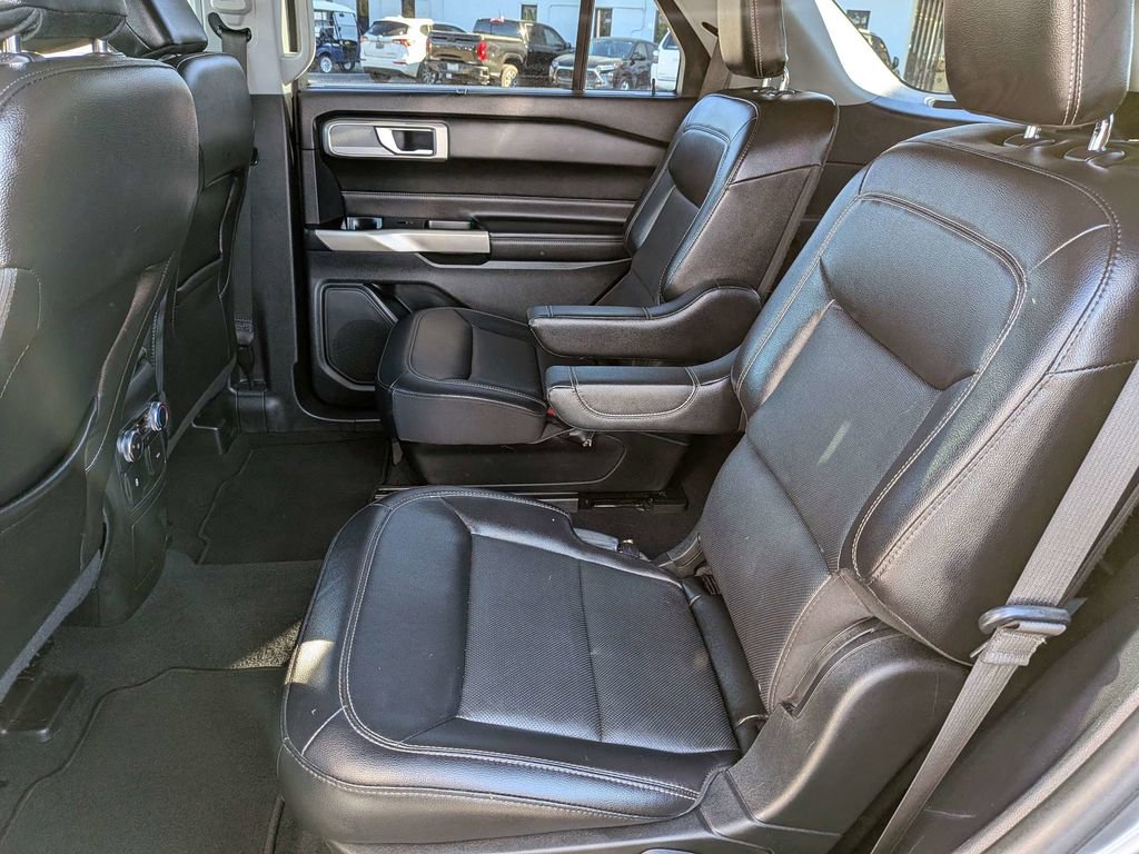 2022 Ford Explorer Limited - Photo 17