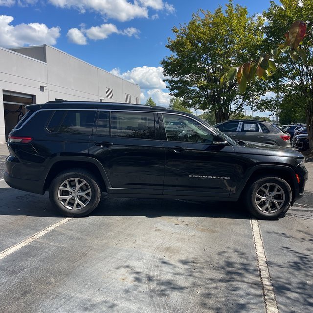 2021 Jeep Grand Cherokee Limited photo 2