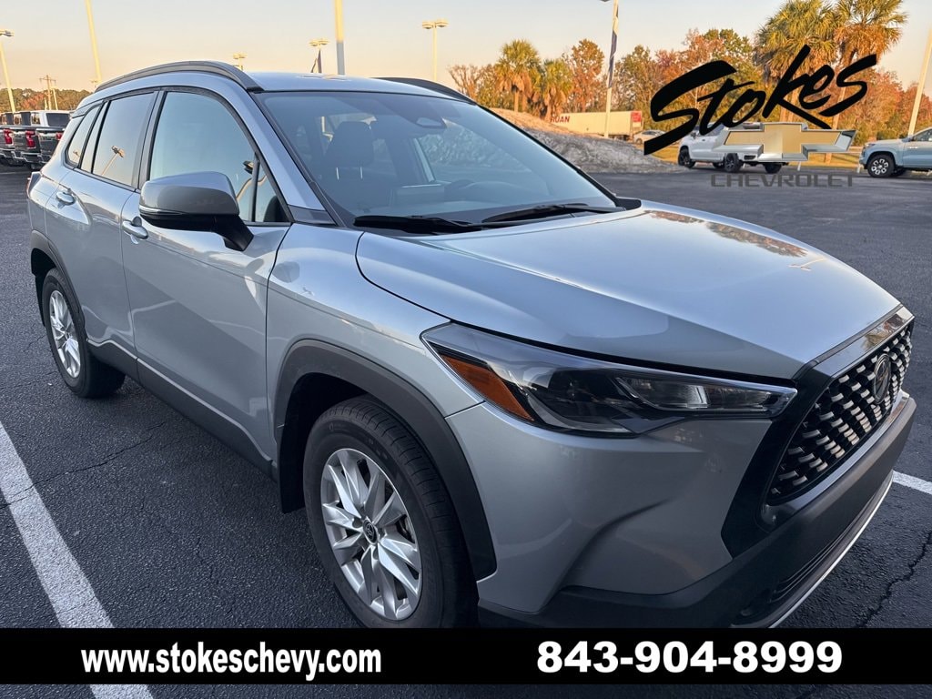 Used 2024 Toyota Corolla Cross LE SUV