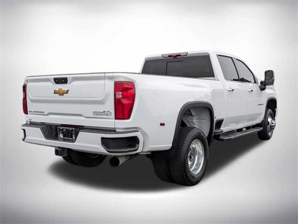 Used 2022 Chevrolet Silverado 3500 HD High Country DRW Truck Crew Cab