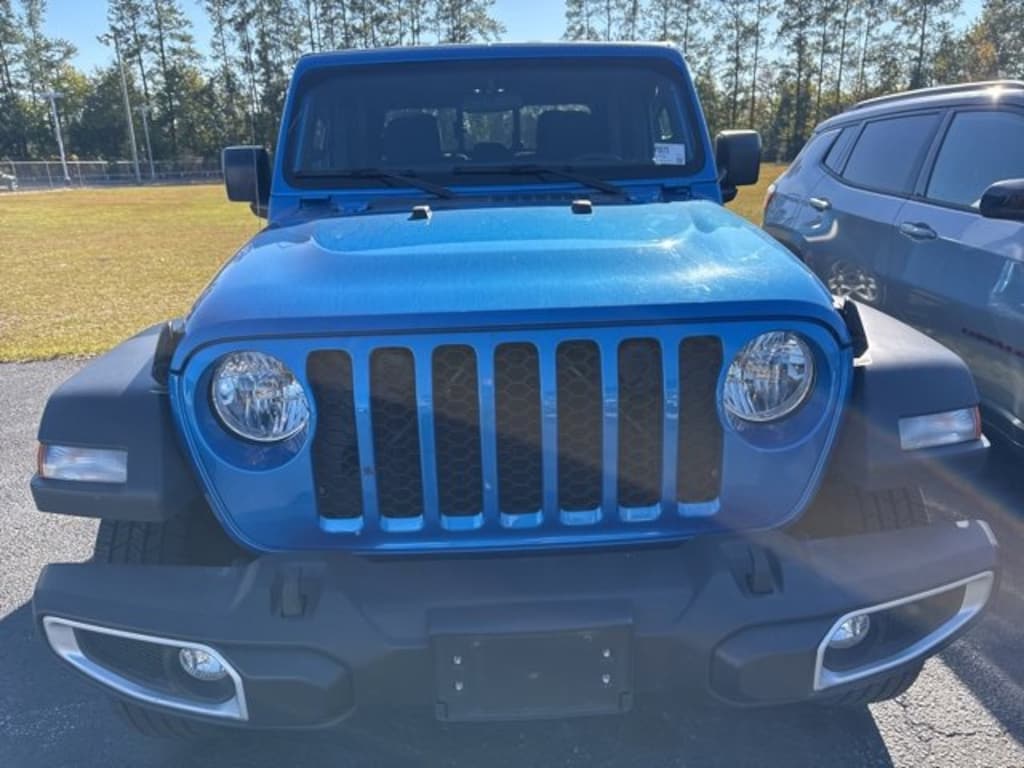Used 2023 Jeep Gladiator Sport S Truck Crew Cab