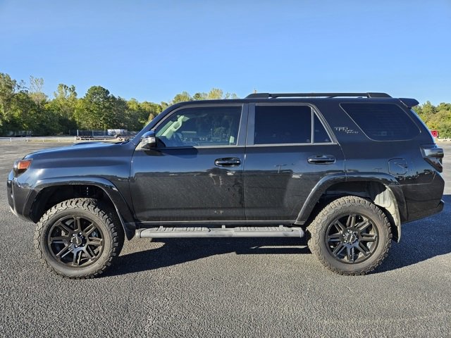 2021 Toyota 4Runner TRD Premium photo 2