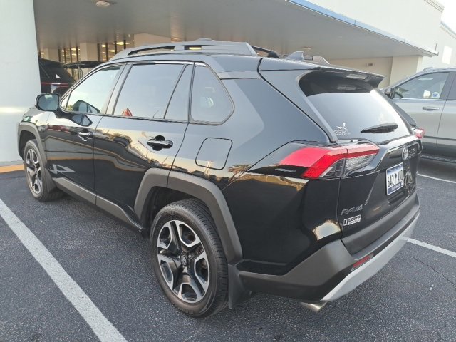 2019 Toyota RAV4 Adventure photo 3