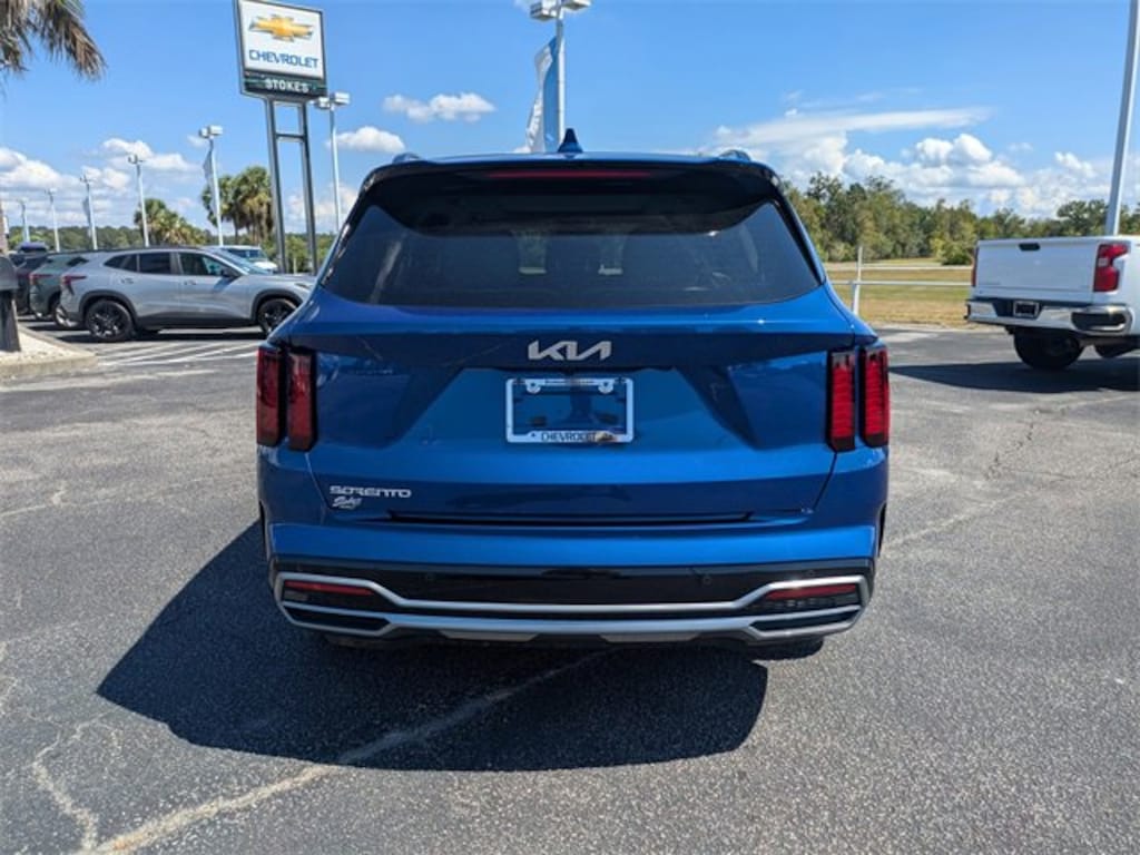 Used 2023 Kia Sorento S SUV