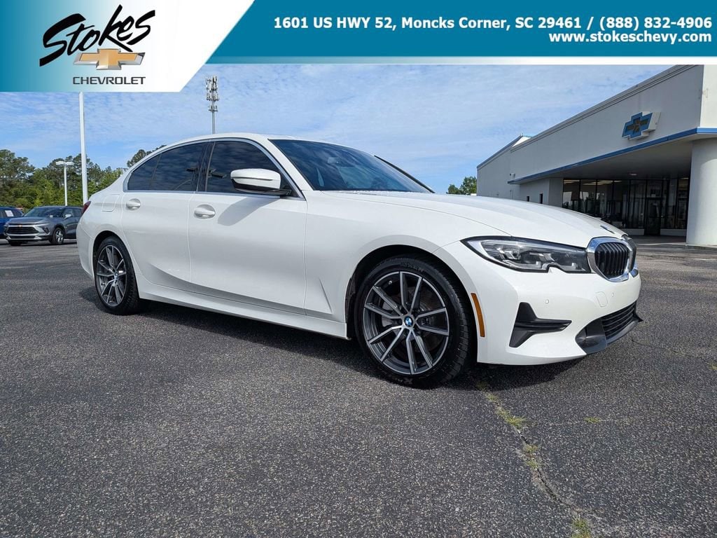 2020 BMW 3 Series 330i Sedan's photo