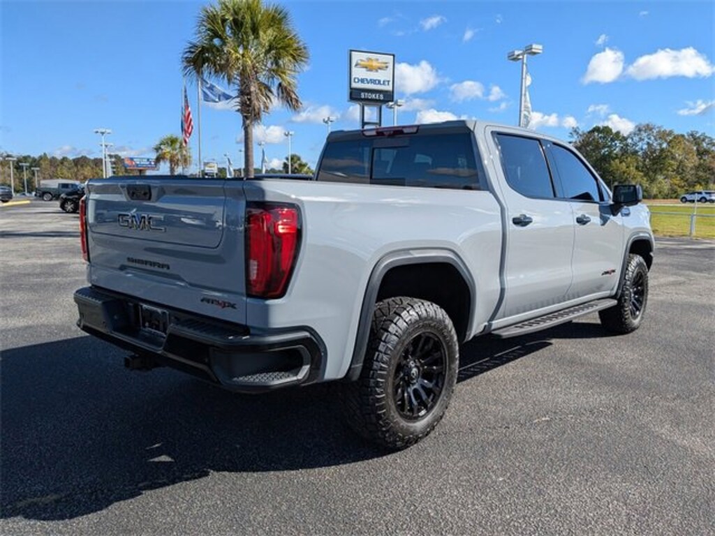 Used 2024 GMC