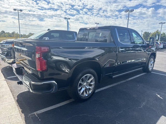 2020 Chevrolet Silverado 1500 LTZ photo 2