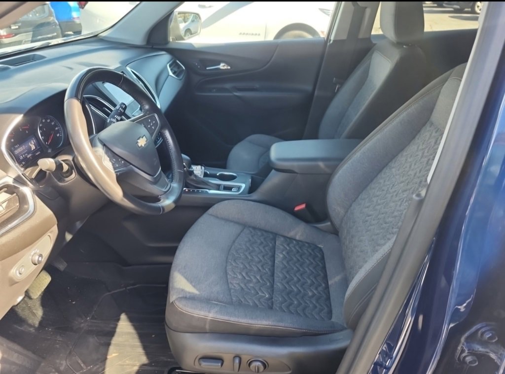 2022 Chevrolet Equinox LT photo 4