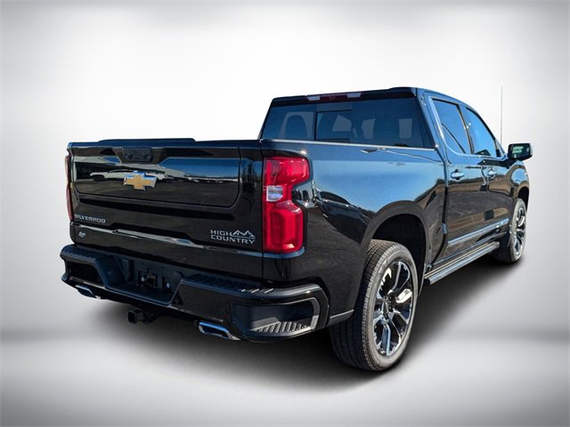 2025 Chevrolet Silverado 1500 High Country photo 3