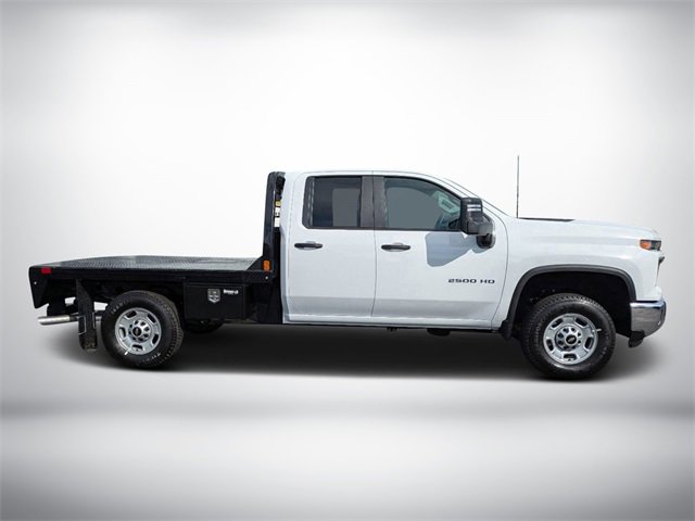 2025 Chevrolet Silverado 2500HD photo 2