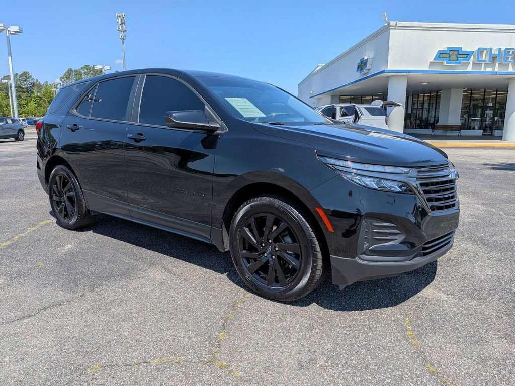 2024 Chevrolet Equinox LS's photo