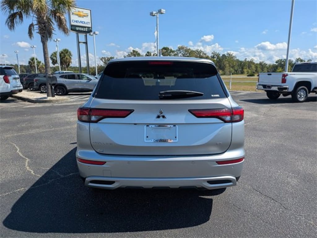 Used 2024 Mitsubishi Outlander SE SUV