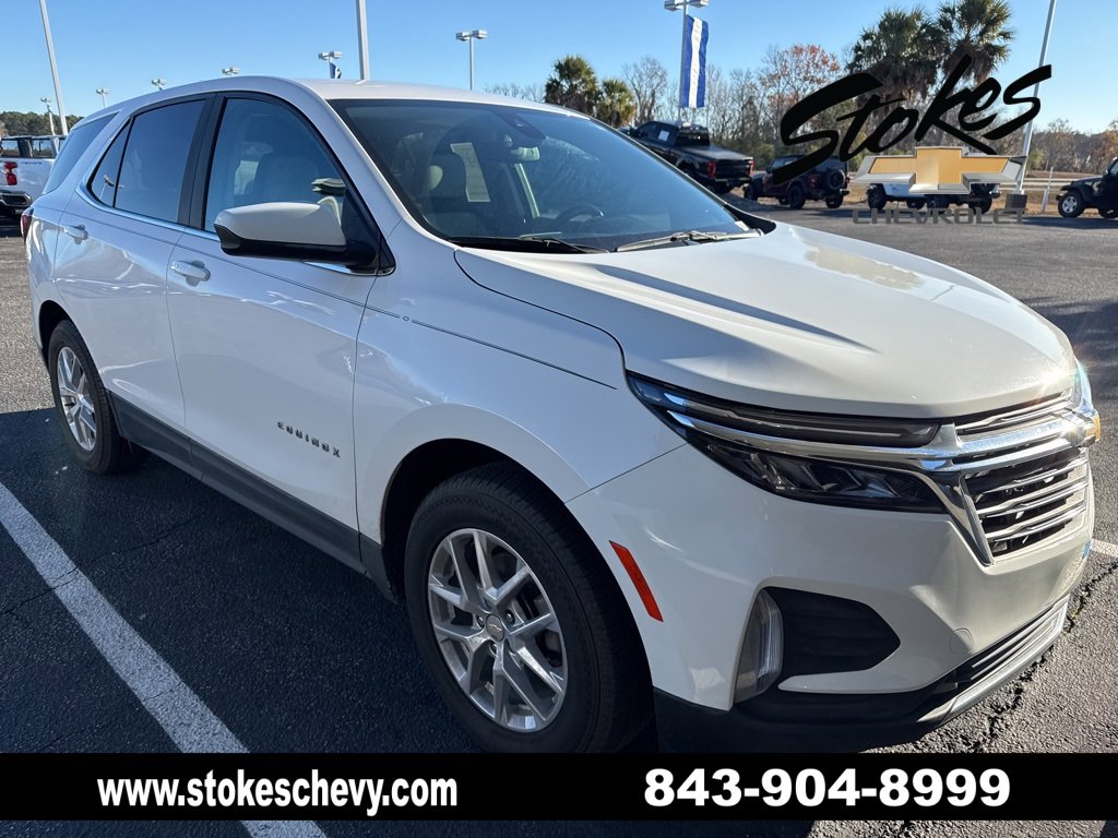 2022 Chevrolet Equinox LT's photo