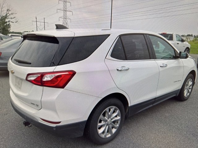 2018 Chevrolet Equinox LT photo 2