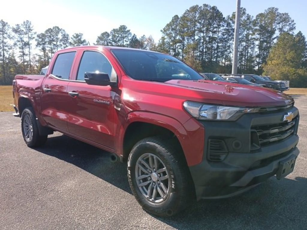 Used 2024 Chevrolet Colorado WT Truck Crew Cab