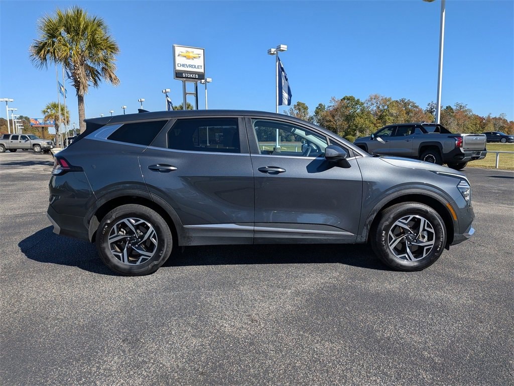 Used 2024 Kia Sportage LX SUV