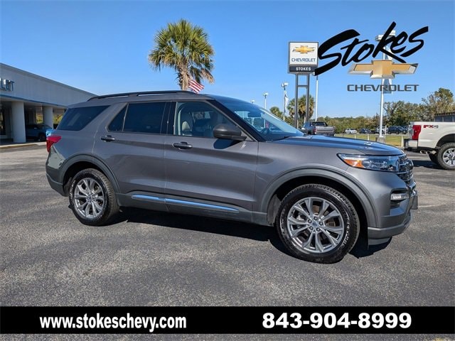 2022 Ford Explorer XLT's photo