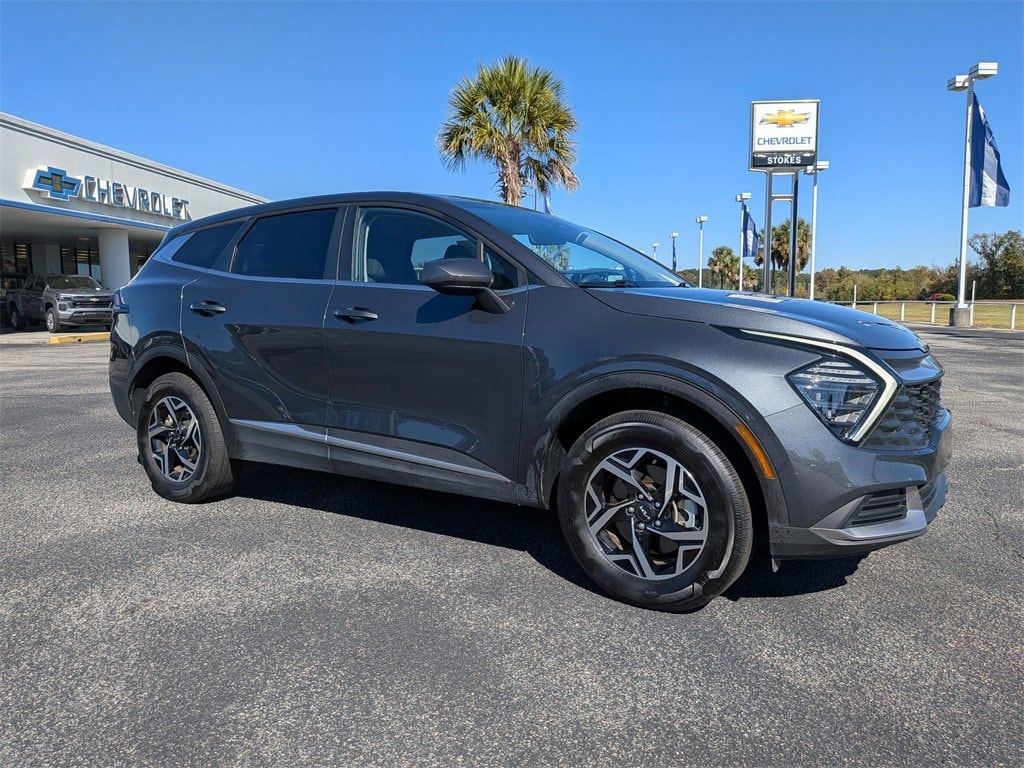 Used 2024 Kia Sportage LX SUV