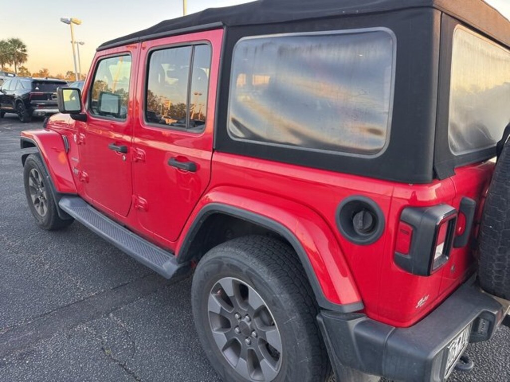 Used 2018 Jeep Wrangler Unlimited Sahara SUV