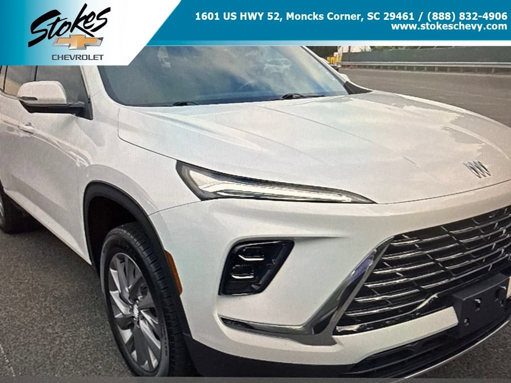 2025 Buick Enclave Preferred's photo