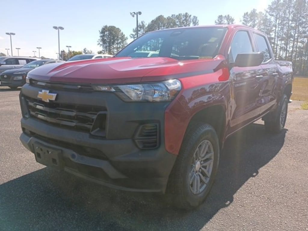 Used 2024 Chevrolet Colorado WT Truck Crew Cab