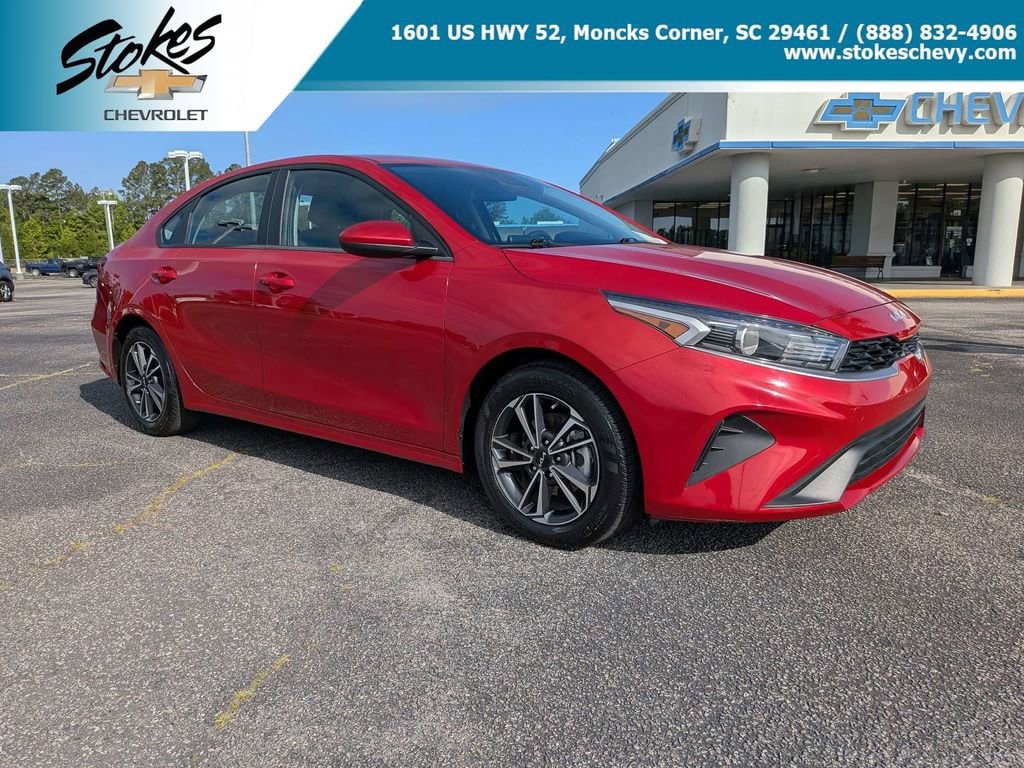 2024 Kia Forte LXS AT's photo