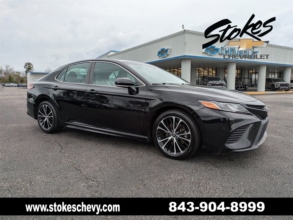 2018 Toyota Camry SE
