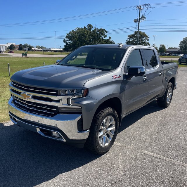 2021 Chevrolet Silverado 1500 LTZ photo 2