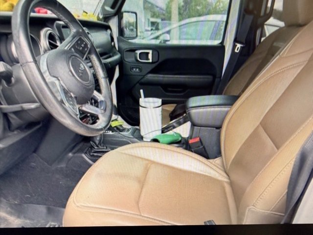 2021 Jeep Wrangler Unlimited Rubicon photo 2