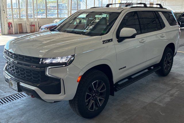 2021 Chevrolet Tahoe Z71 photo 2
