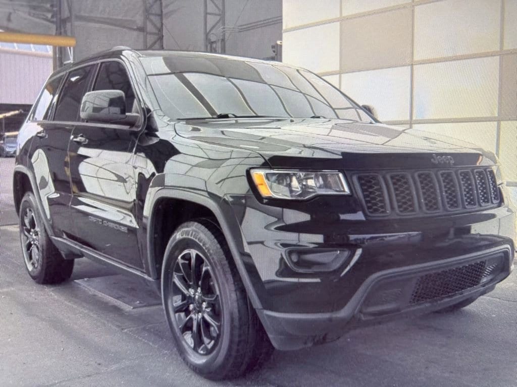 2021 Jeep Grand Cherokee Laredo E 4WD's photo