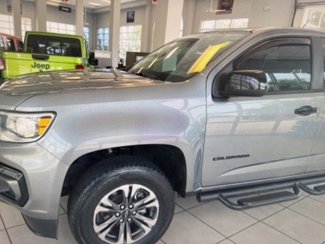 2021 Chevrolet Colorado Z71 photo 3