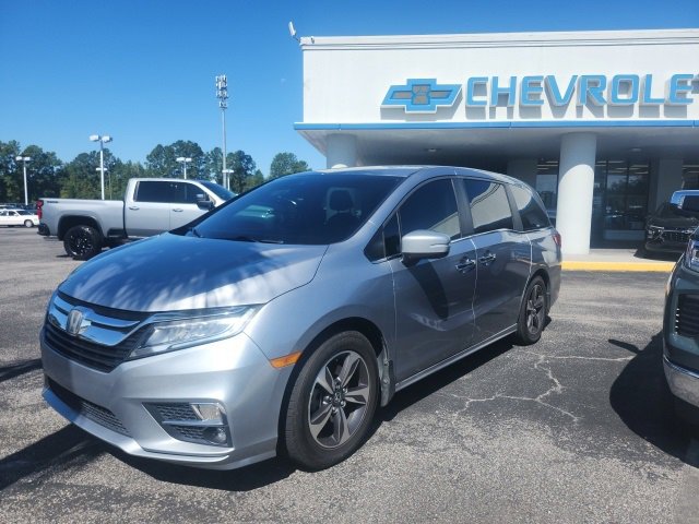 2020 Honda Odyssey Touring photo 2