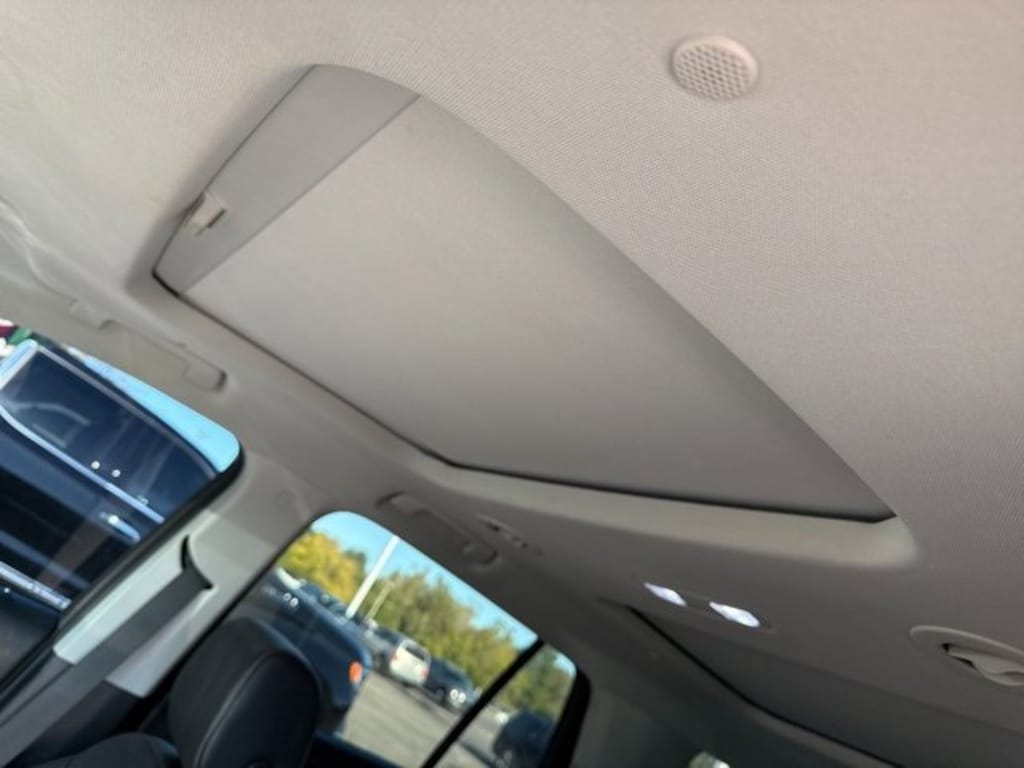 Used 2020 Chevrolet Traverse LT Leather SUV