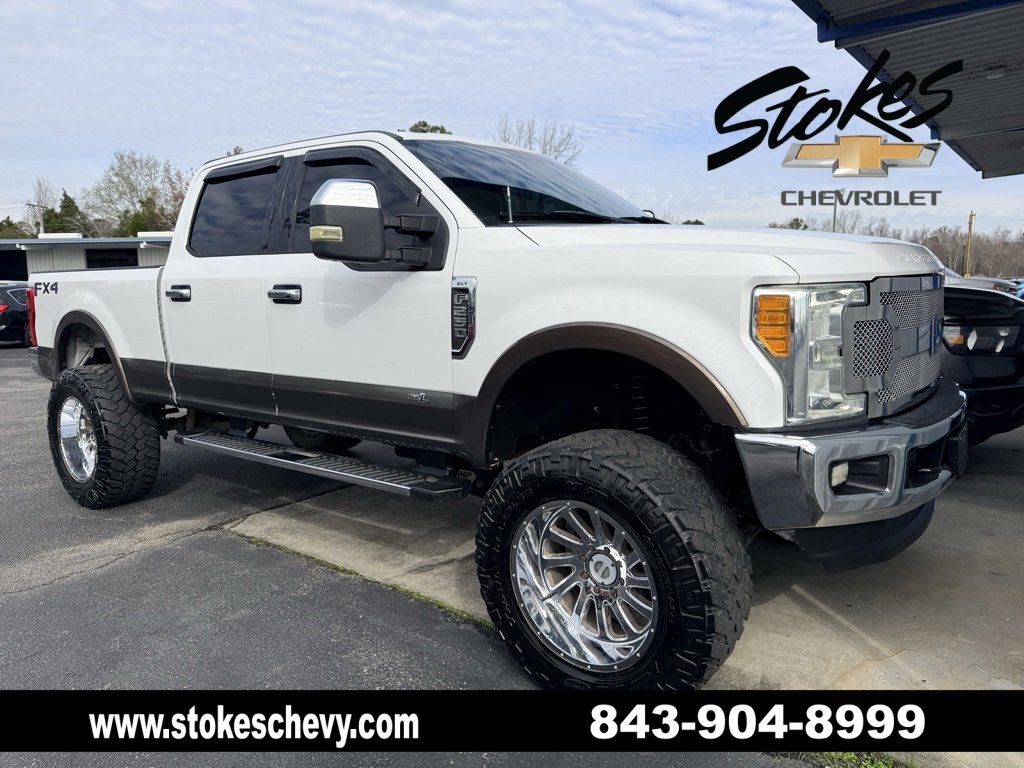 2017 Ford F-250 Super Duty XLT's photo