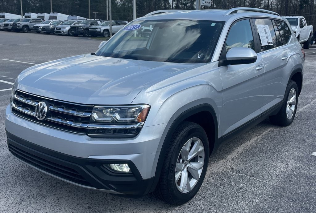 Used 2019 Volkswagen Atlas SE with VIN 1V2DR2CA8KC552238 for sale in Moncks Corner, SC